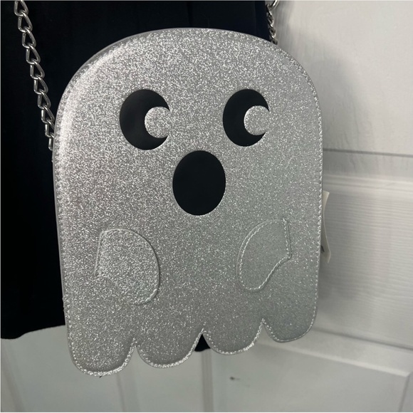 Hot Topic Handbags - Sparkly Silver Ghost Crossbody Bag Halloween